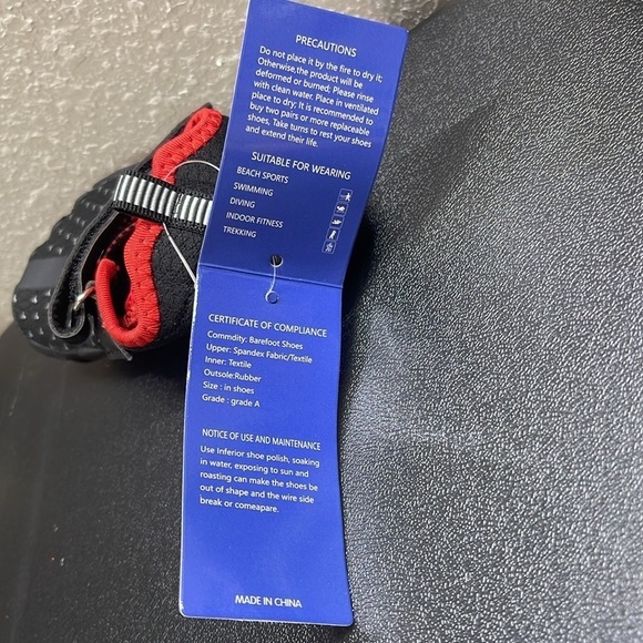 NWT Water Shoes size 26M - Picture 7 of 7